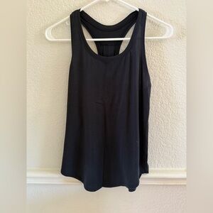 Lululemon- flow tank size small